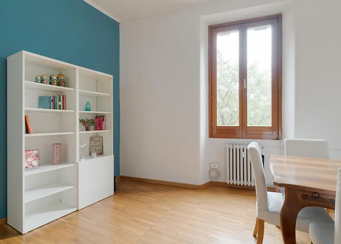 Guesthost - Mm5 Isola Cozy