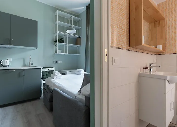 アパート Youth M2 Abbiategrasso Assago Tram 15 Duomo ミラノ