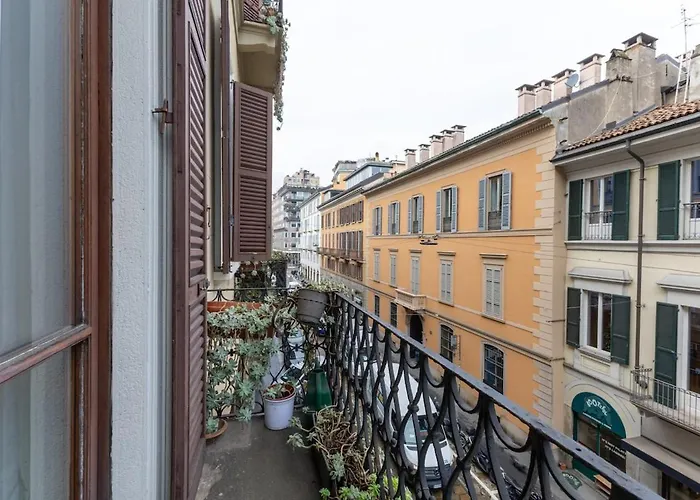 Host4u - La Scala At Palazzo Dell'orso In Center Daire Milano