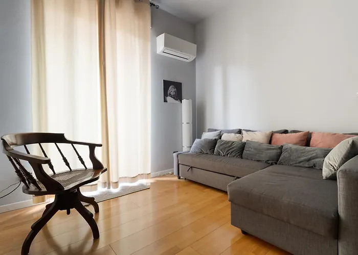 Guesthost - Cozy In Dergano * Milán