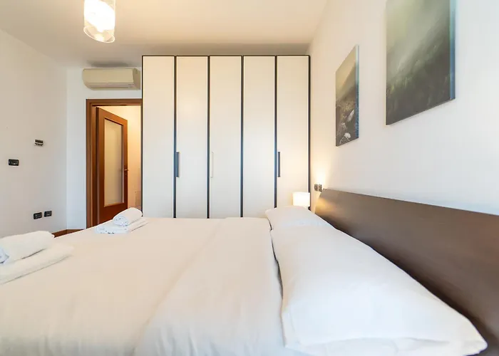 아파트 Moderno Con Garage, Wi-fi, Aria Condizionata E Terrazzo