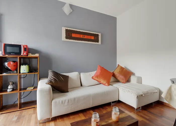 Guesthost - Navigli Comfy Appartement