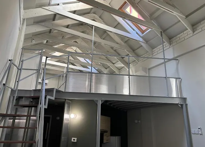 Bronz House 밀라노