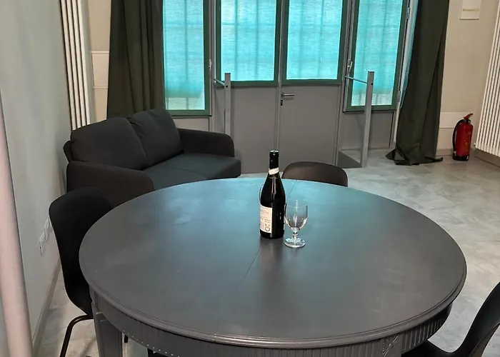 Bronz House מילאנו