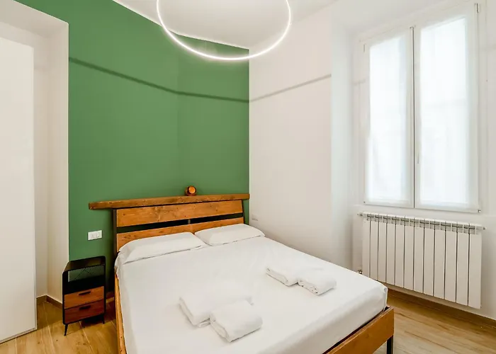 Entire With Patio In The Isola Area *