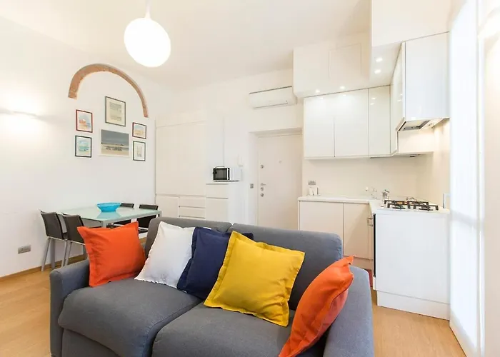 Luminoso Trilocale Centro Navigli Tortona A アパート ミラノ