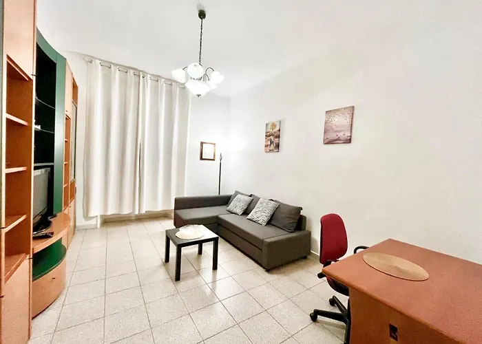 Three-room 2 Bedrooms With Balcony 2 Min From Mediolan