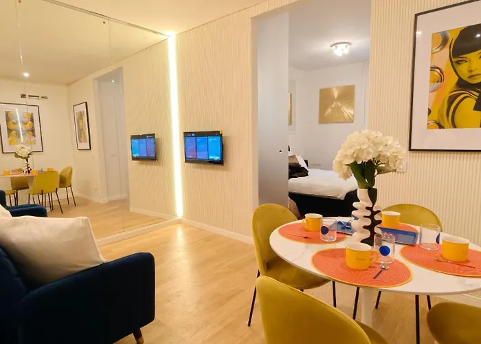 Апартаменты Chic Liberty Flat In Porta Venezia Center, Subway 1 Min, Ac, Wifi