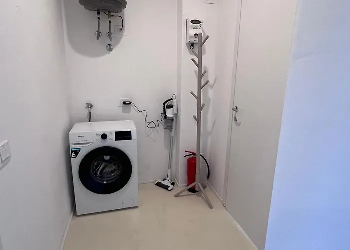 Elegante Bilocale Ristrutturato - Metro Inganni * Milano