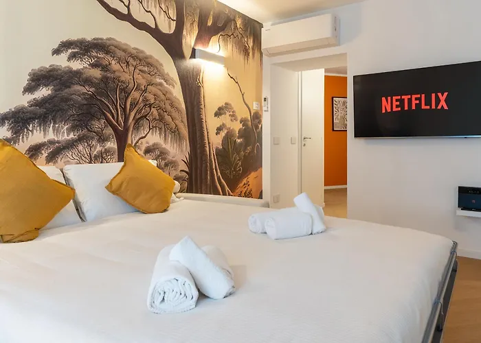 Charming Brera - Two Bathrooms מילאנו