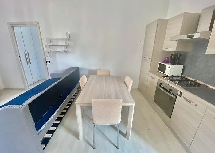 Modica Home, Nel Cuore Di Famagosta, In Posizione Tranquilla Apartment