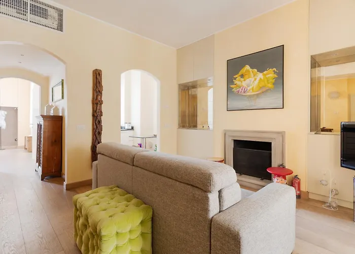 Duomo - San Babila - Elegante Trilocale Con Balcone * Mailand