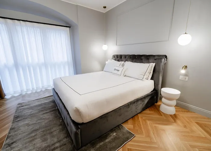 Prestige Boutique - Piazza Duomo 2 Milánó