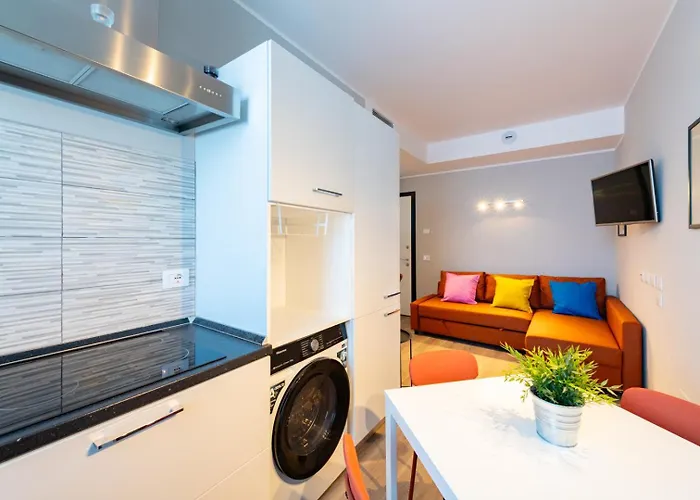 Ieo Area - Duomo 15 Min - New And Bright 아파트