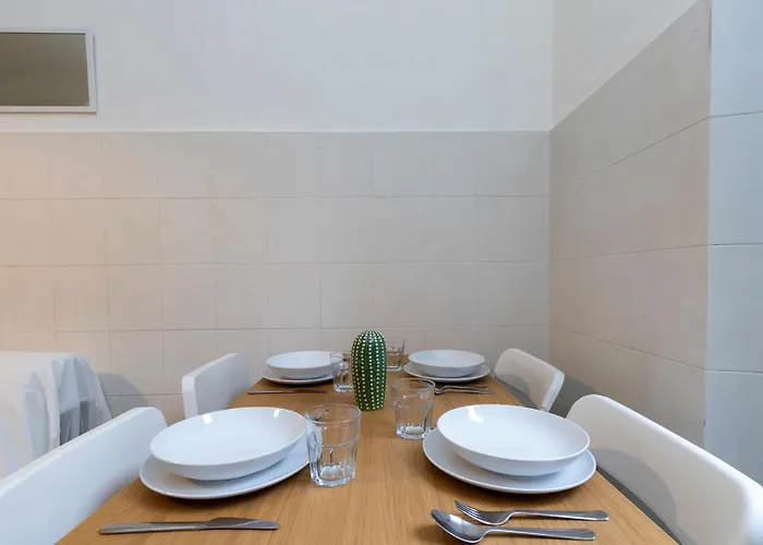 Daire M1 M2 A Short Walk From The Subway