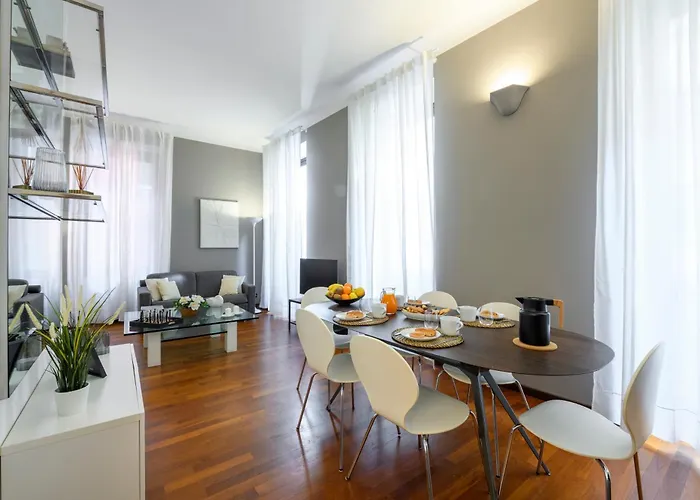 Borromei, 11 - Eleganza In Pieno Centro * Milán