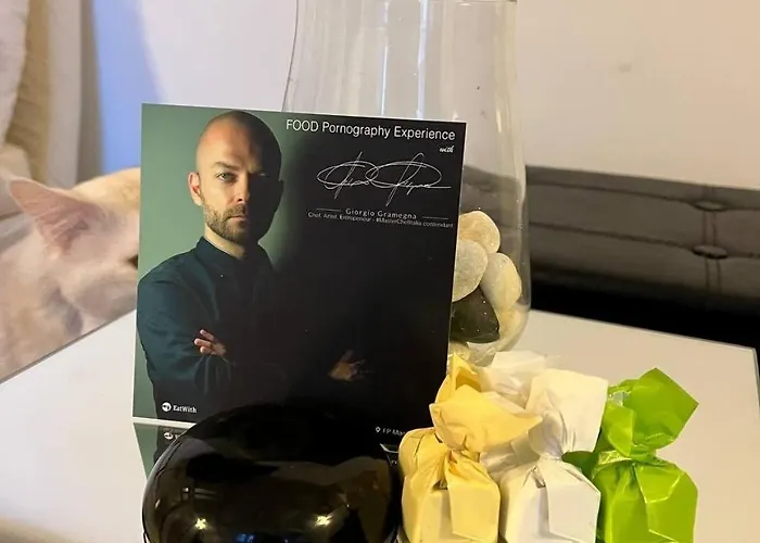 2-level Designer Loft In Isola District 米兰