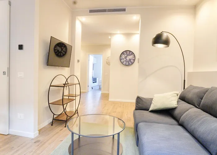Darsena Contemporary - Spacious 2br A Few Steps From Centre Apartmán *