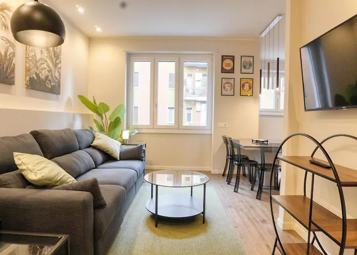 Darsena Contemporary - Spacious 2br A Few Steps From Centre Milán