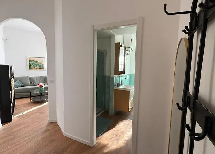 Modern And Bright Two-room Above The M3 Metro *