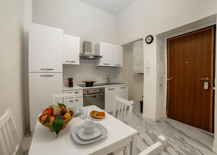 Bright '44' Cosy And