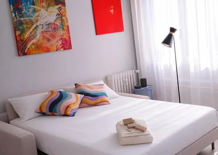 Porta Venezia M1 - Modern In Via Melzo - Recently Renovated Appartamento *