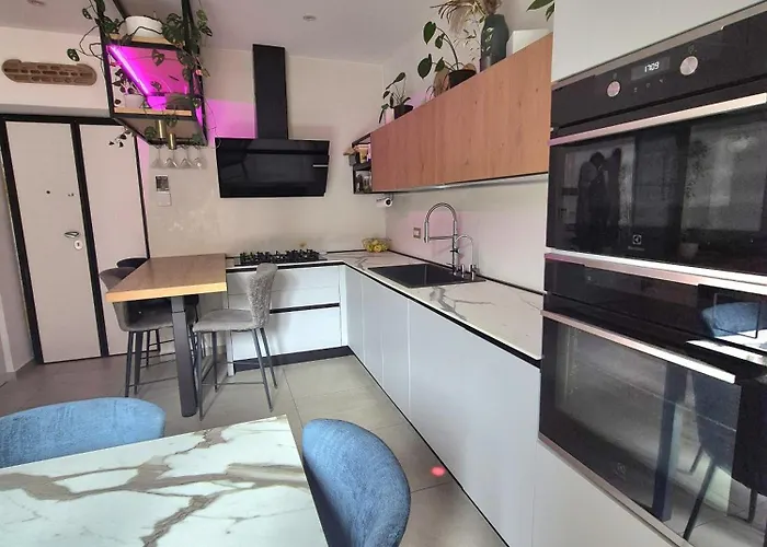 Flat Isola - New Opening Appartement *