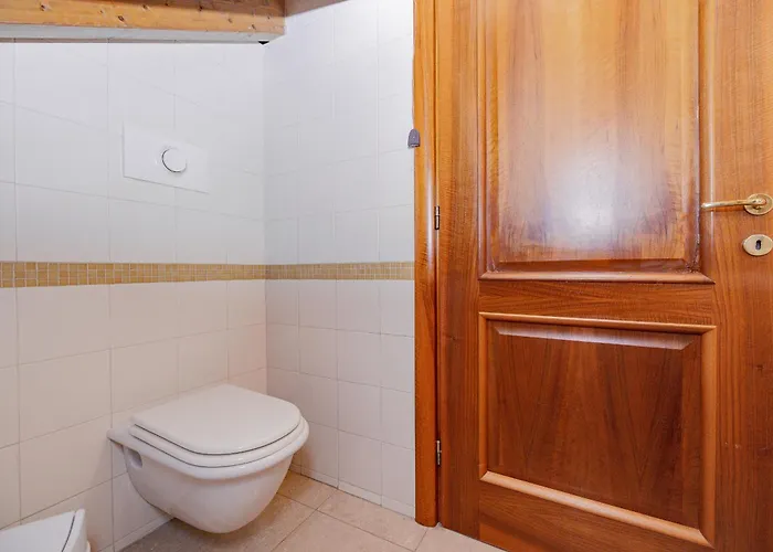 Bnbest Tricolore 6 Pax Appartement *