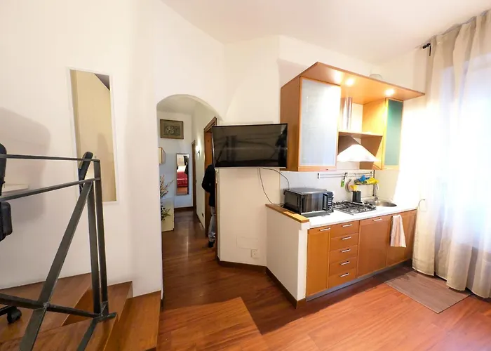 La Musa Di Dante Милан