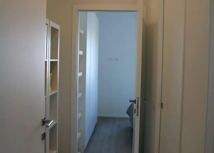 Lovely Very Near Zara Metro Station M3m5 * Milano