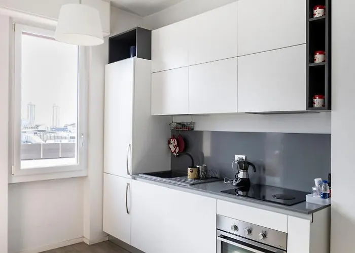 Lovely Very Near Zara Metro Station M3m5 *