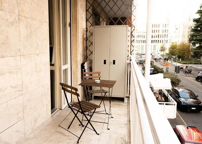 Moscova, Elegant In Centre Of アパート ミラノ