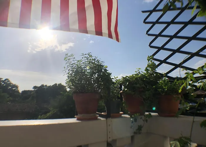 Magico Zona Navigli * Милан