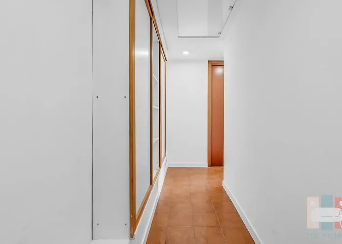 Alz54 Navigli Bright View Of The Navigli Milán