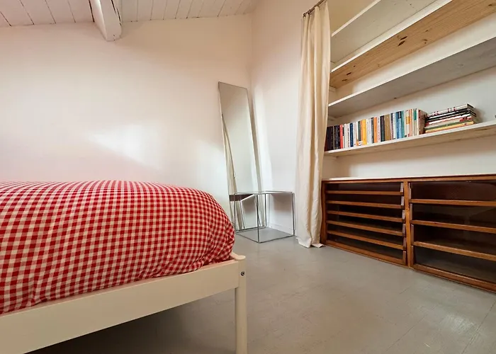 Pergolesi Nest - Authentic - Station Mailand