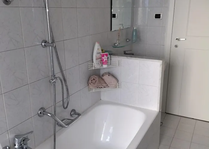 The Argonne Retreat- Linate & Duomo Direct Apartamento