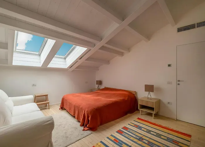 Skylife White Penthouse *