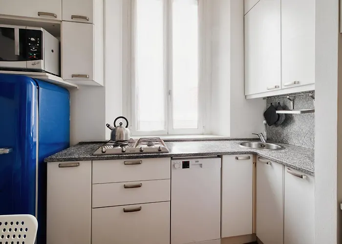 Elegant - Lorenteggio Appartement *