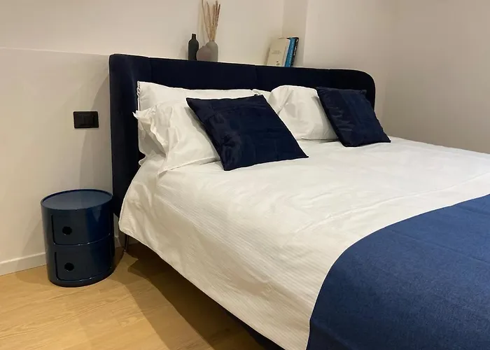 Brand New - Bilocale Porta Romana Daire *