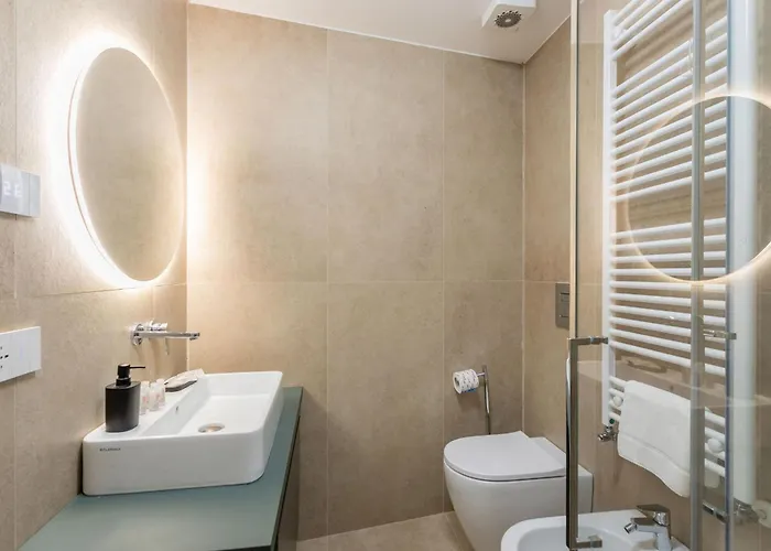 Le Corti Segrete. Petrella Apartment Milan