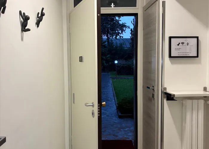 Tulipe House Apartment *