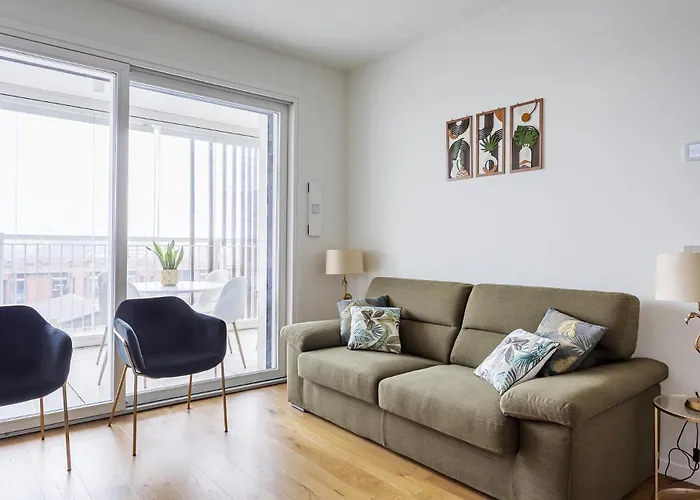 The Luxe Naviglio - 5 Min From Metro M4 Frattini