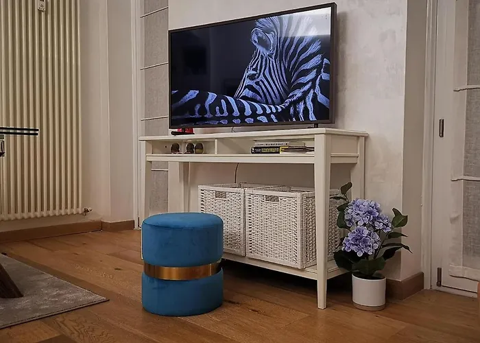 Bilo Lumiere - 1 Bedroom - Close To Gambara M1 And Tolstoj M4 *