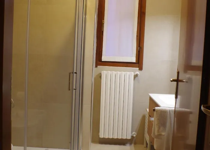 Monolocale Porta Romana E Ben Collegato アパート ミラノ