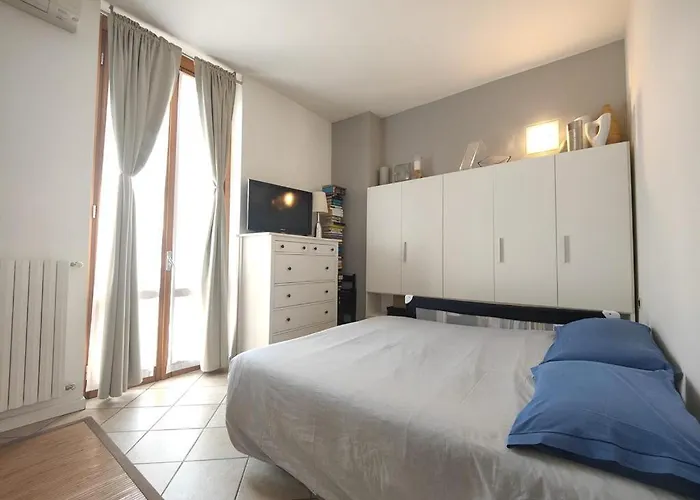 Smart - Adriano & Metro Crescenzago