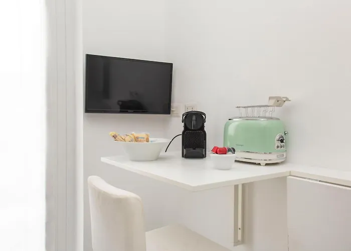 Corvetto Modern - Steps From M3 Corvetto