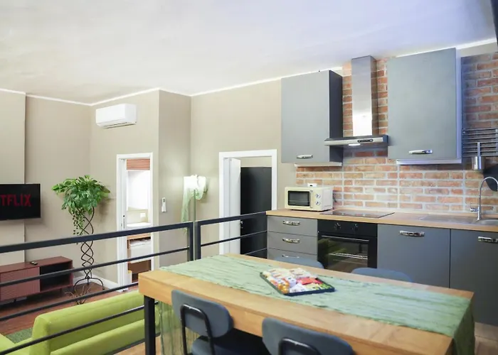 Metro Gambara 2min - Duomo & Navigli - Ac - Self Check In - 2 Lägenhet