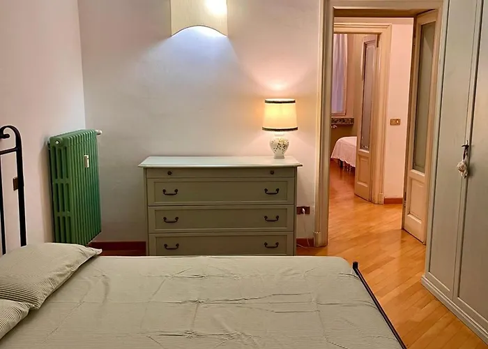 Ercole Ferrario 12_trilo Apartamento *