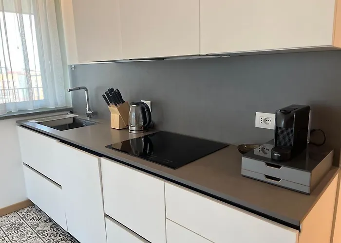 Luxury With Panoramic Terrace And Skyline View