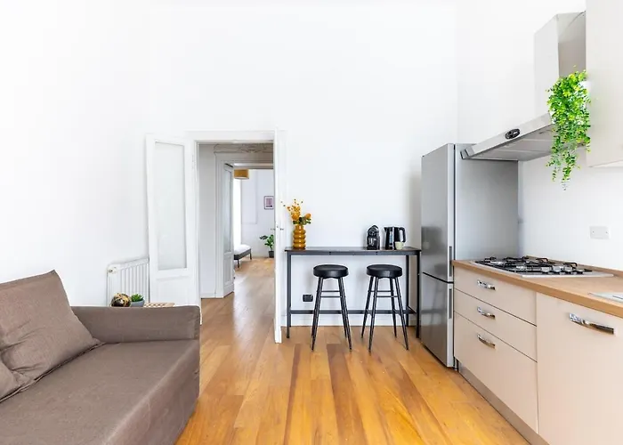 Duomo 7 Min - Design With Parking Milánó